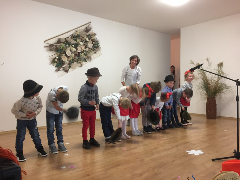 Úcta k starším - 4.10.2015
