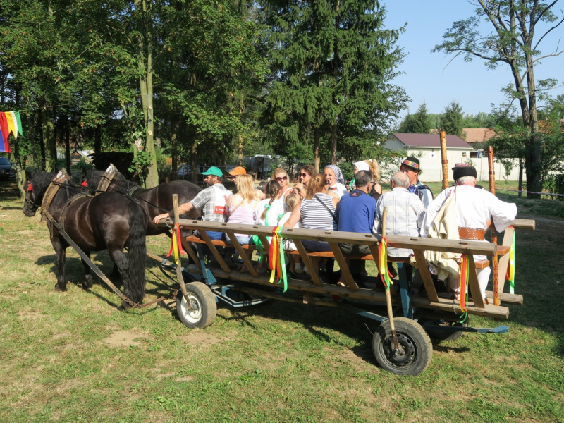 Požehnanie sochy sv. Jána Nepomuckého