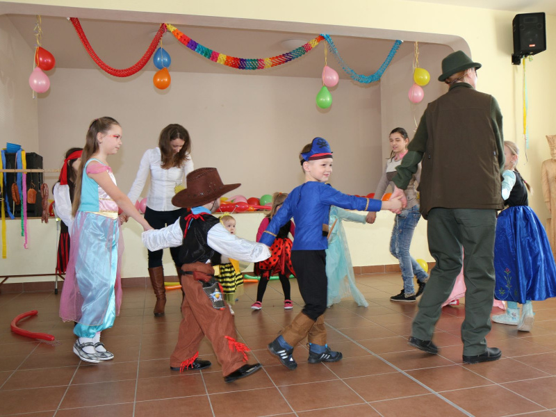 Hruboňovská prehliadka detských folklórnych súborov a ľudovej hu