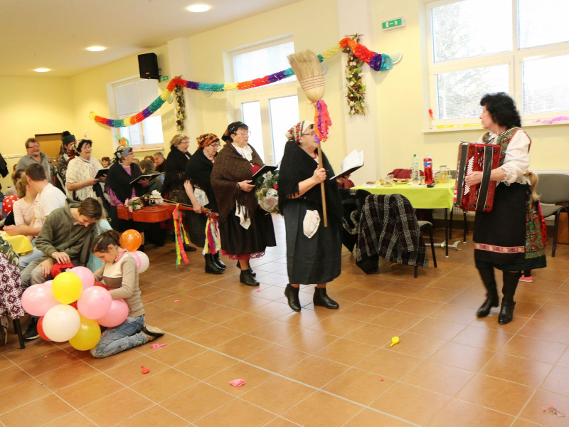 Hruboňovská prehliadka detských folklórnych súborov a ľudovej hu